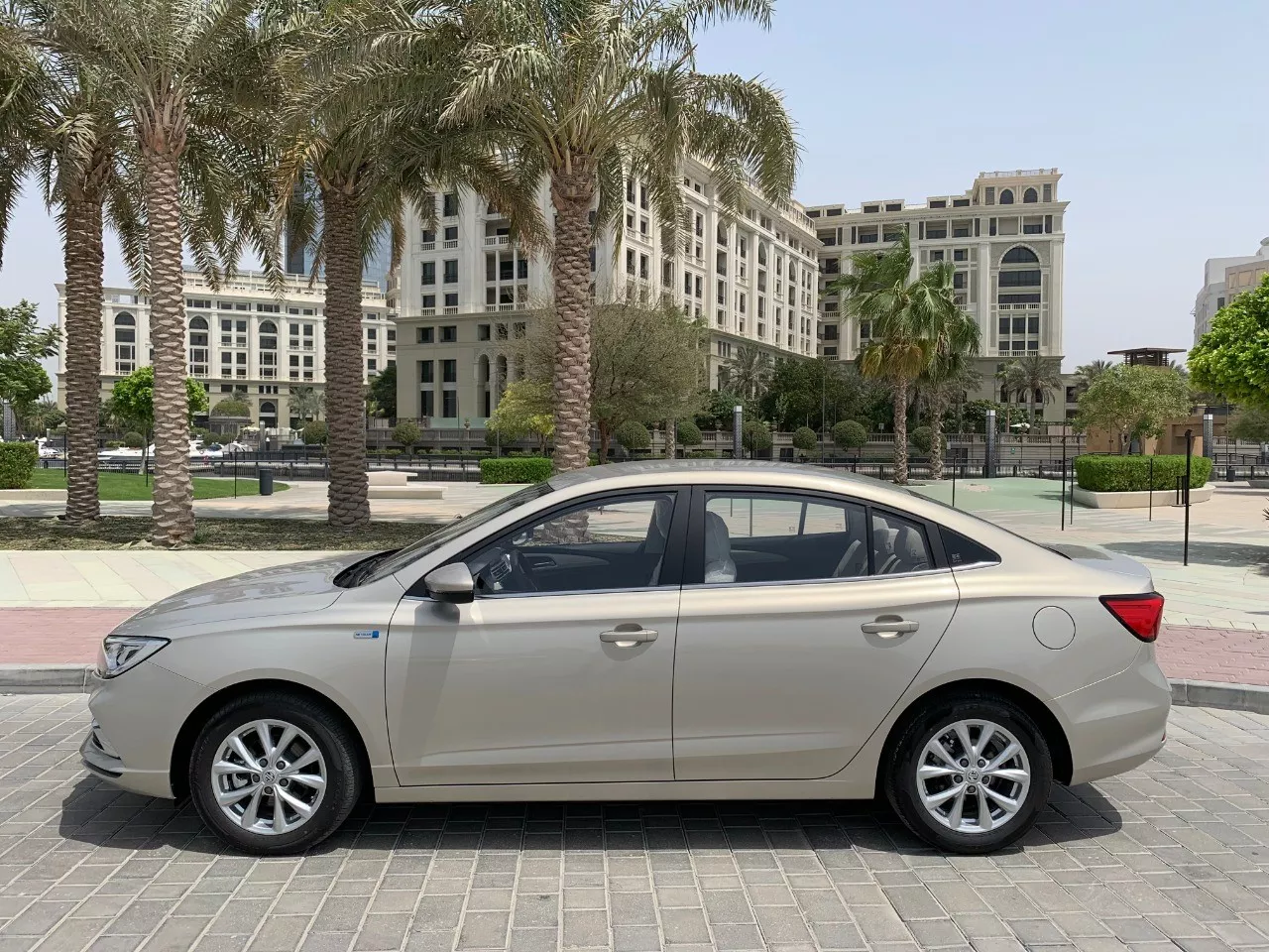 MG 5 2025