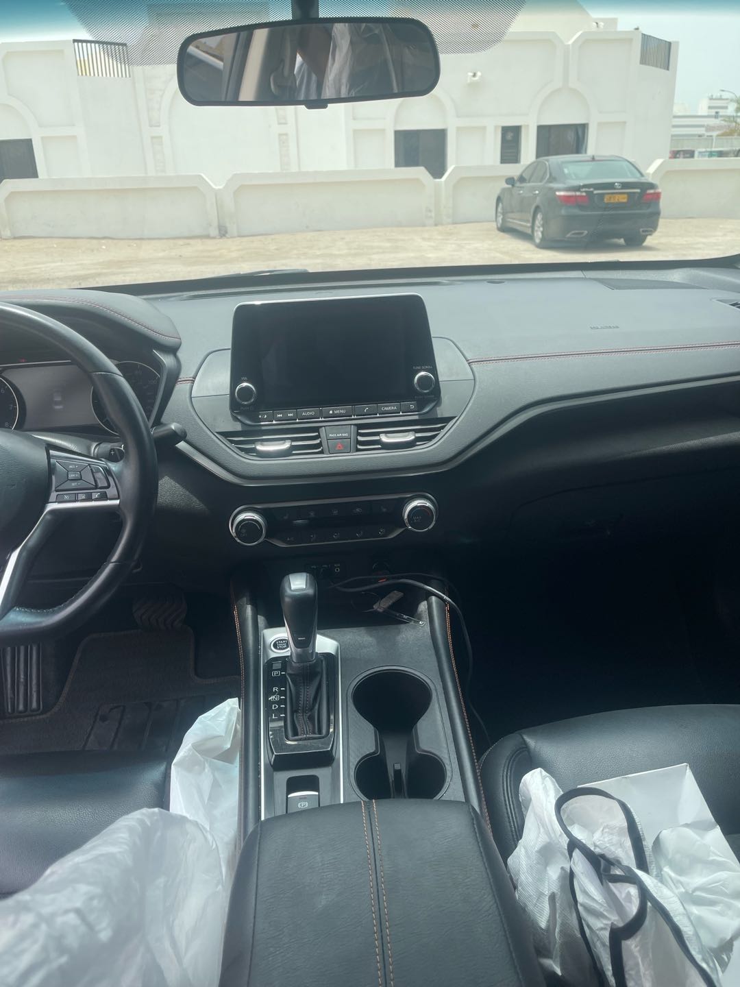 Car Image 2019 NISSAN ALTIMA SR