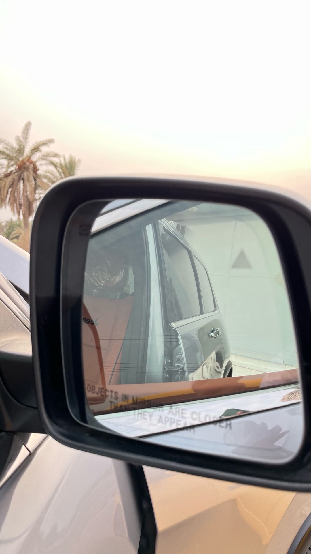 Car Image 2019 JEEP GRAND CHEROKEE 