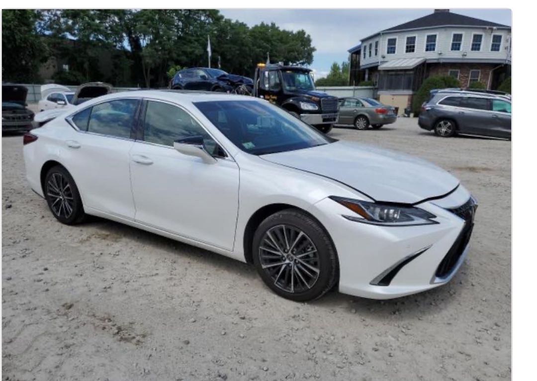 Car Image 2023 LEXUS ES 350