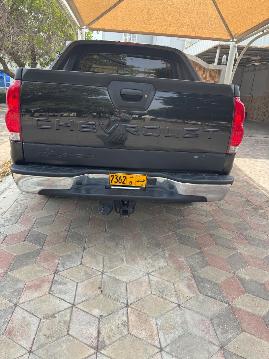 Car Image 2004 CHEVROLET AVALANCHE 