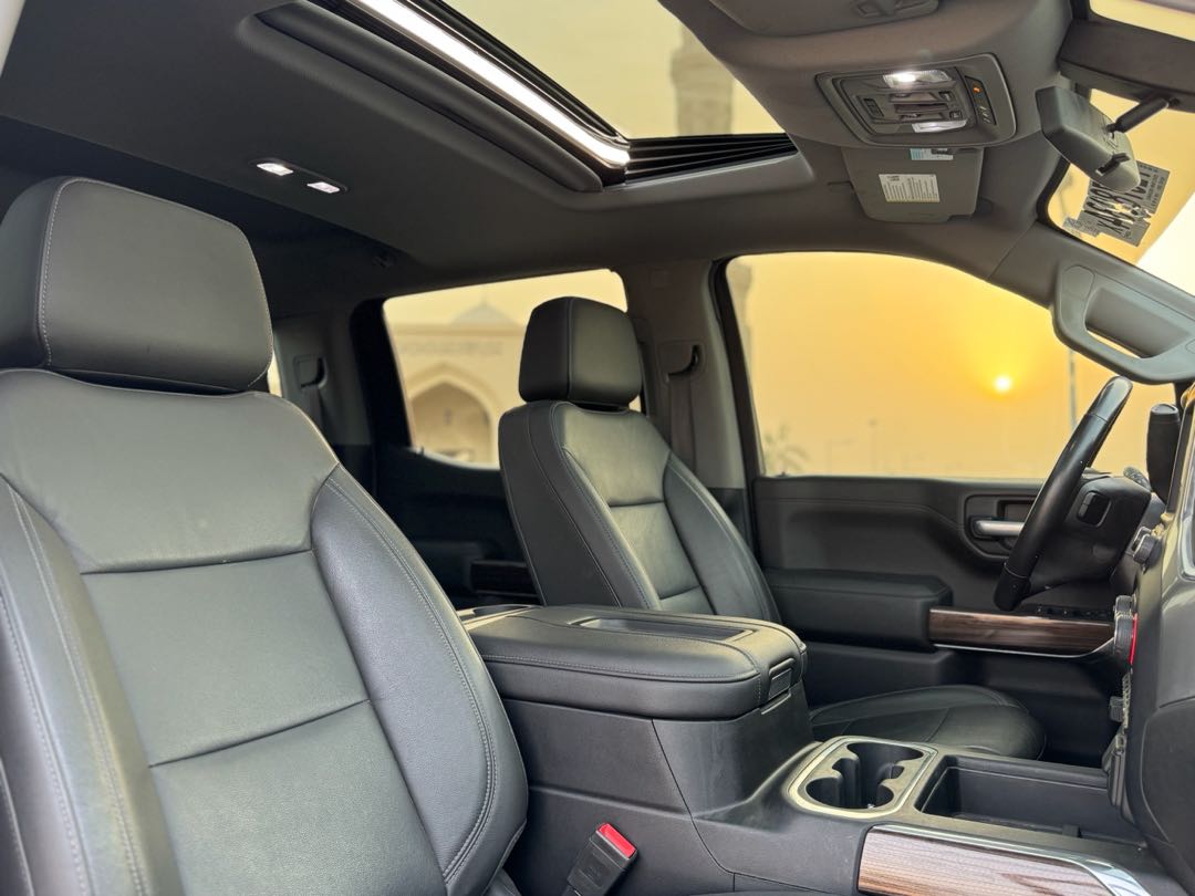 Car Image 2019 CHEVROLET SILVERADO 