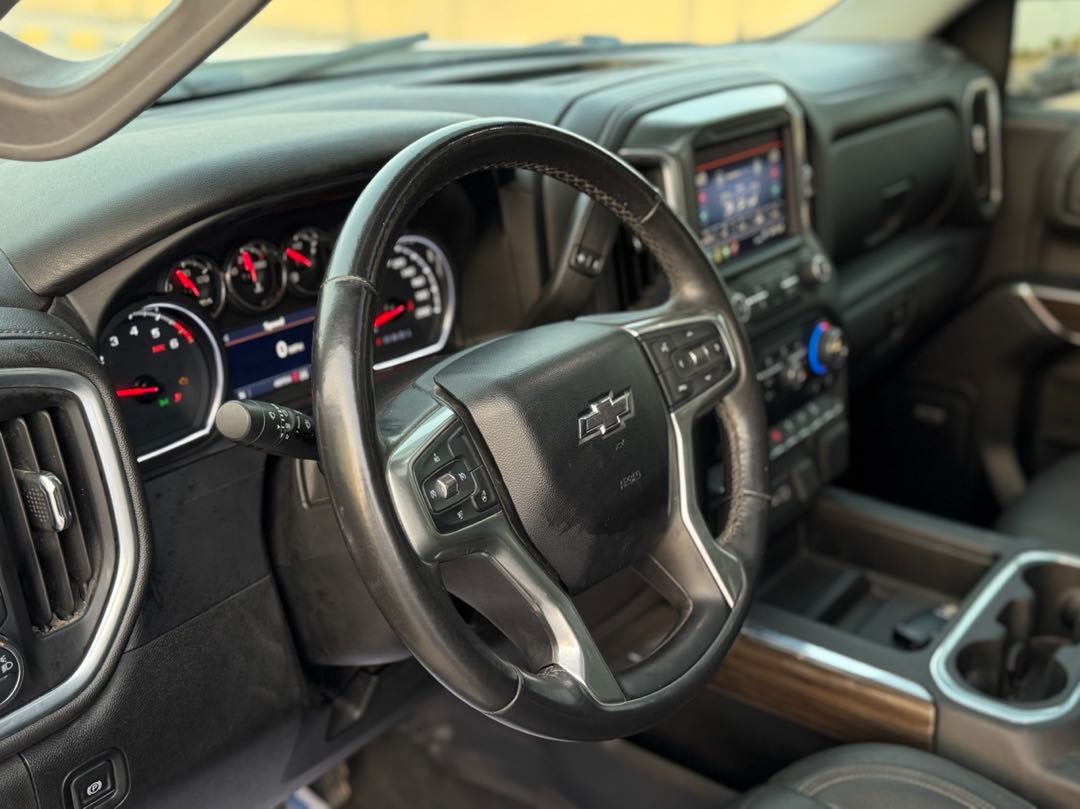Car Image 2019 CHEVROLET SILVERADO 