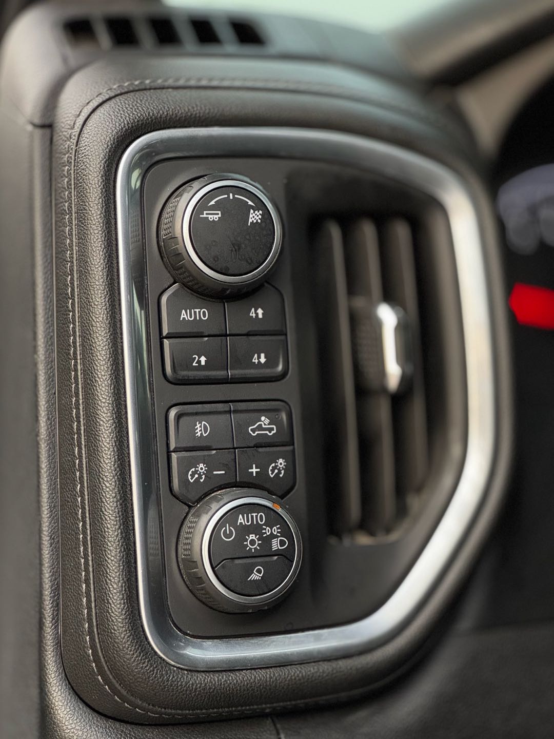 Car Image 2019 CHEVROLET SILVERADO 