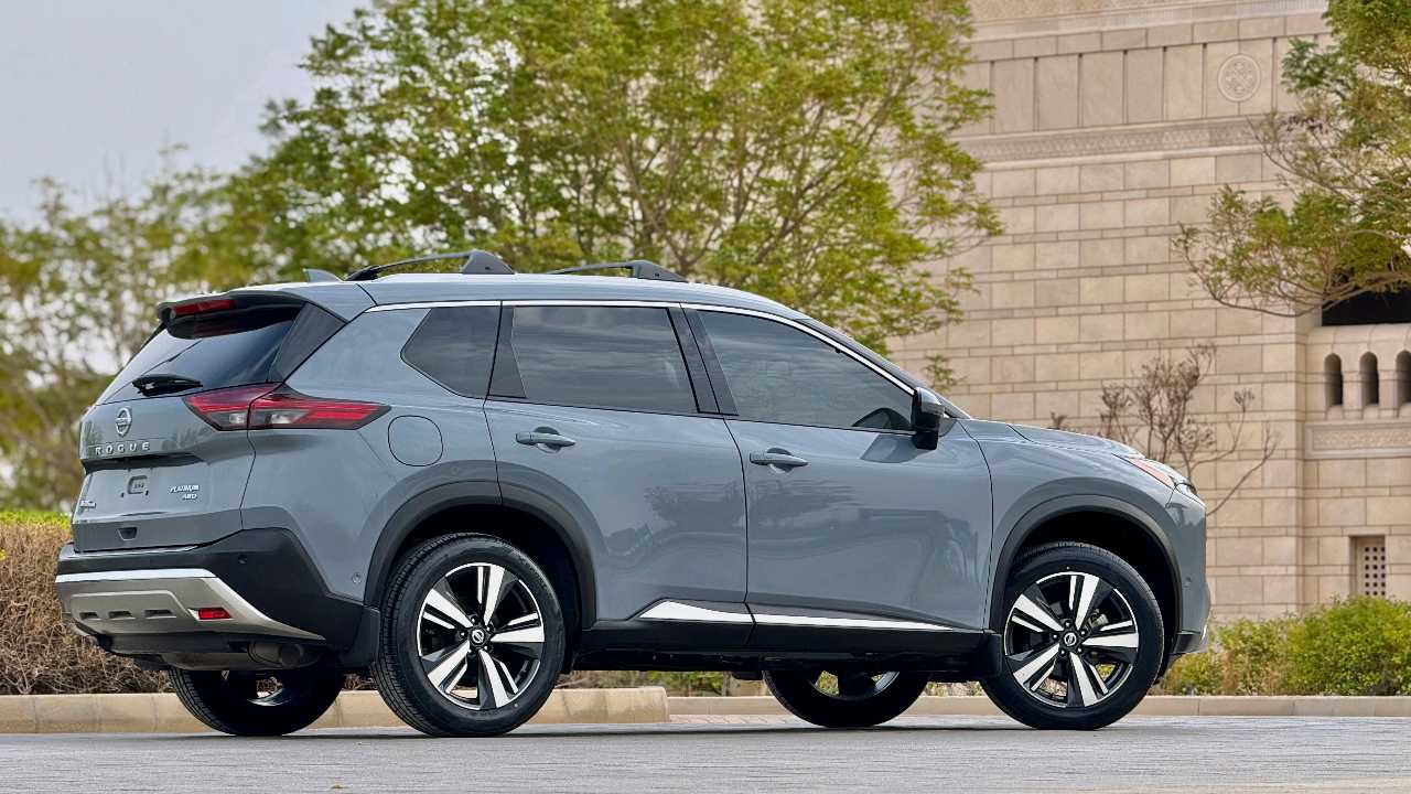 Car Image 2021 NISSAN ROGUE 