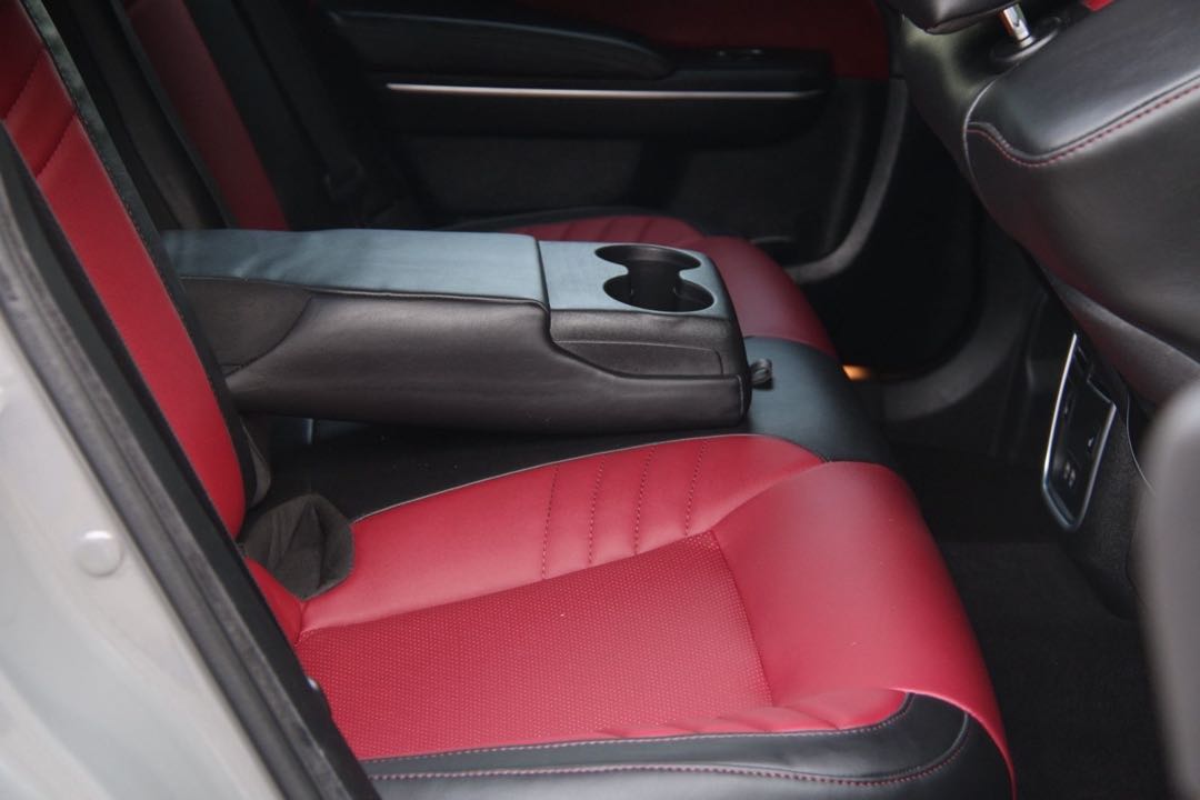 Car Image 2018 DODGE CHARGER R/T