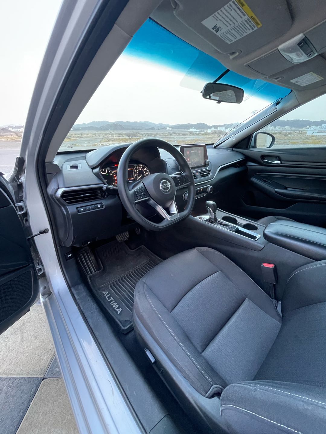 Car Image 2019 NISSAN ALTIMA S