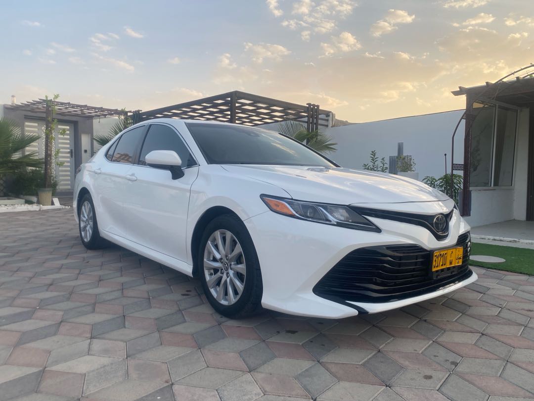 TOYOTA CAMRY LE 2018
