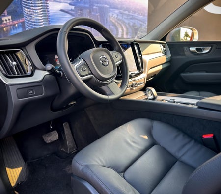 VOLVO XC60 2023