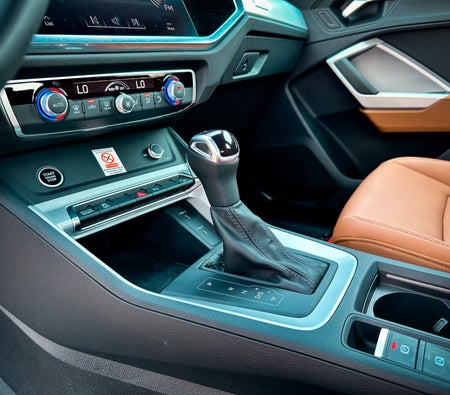 AUDI Q3 2024