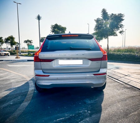 VOLVO XC60 2023