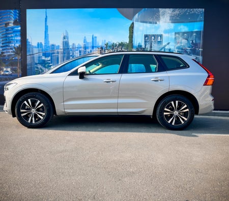 VOLVO XC60 2023