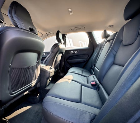 VOLVO XC60 2023