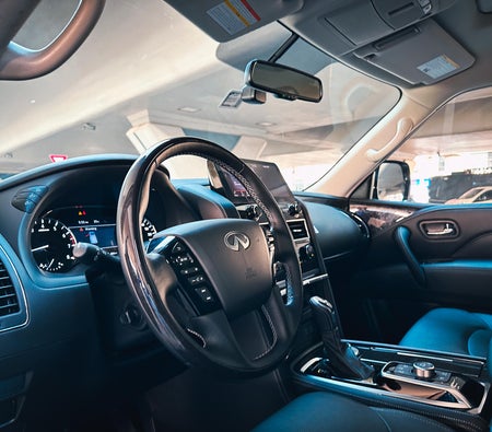 انفينتي QX80 2024