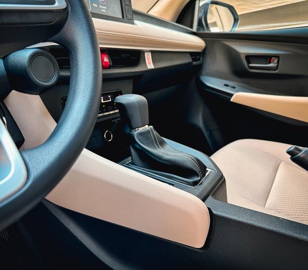 TOYOTA YARIS 2024