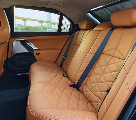 BMW 7 SERIES 2025