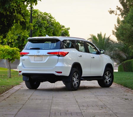 TOYOTA FORTUNER 2025