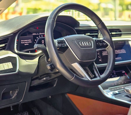 AUDI A6 2024