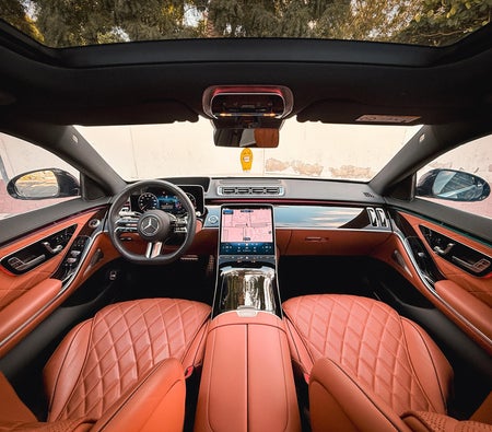مرسيدس S Class 2025