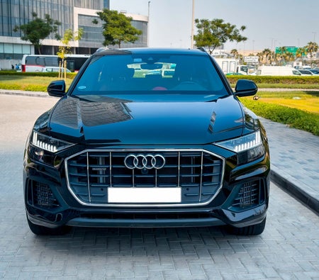 AUDI Q8 2023