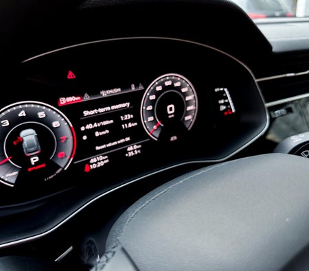 AUDI Q8 2023