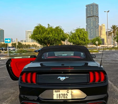 FORD MUSTANG 2021