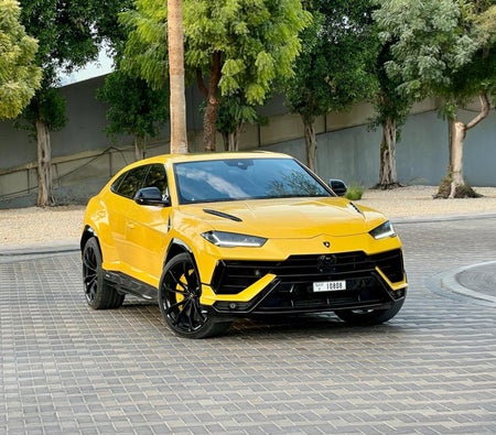 لامبرغيني أوروس 2023