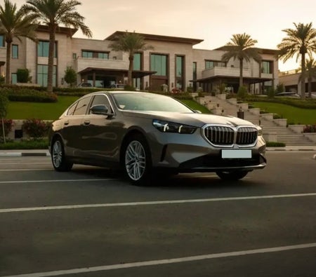 BMW 5 SERIES 2026
