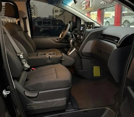 HYUNDAI STARIA 2026