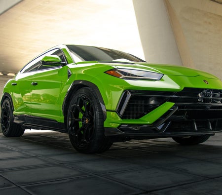 LAMBORGHINI URUS 2023