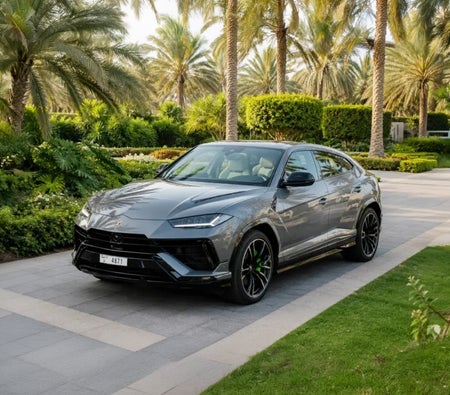 LAMBORGHINI URUS 2023