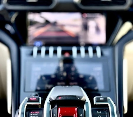 LAMBORGHINI URUS 2023