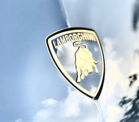 LAMBORGHINI URUS 2023