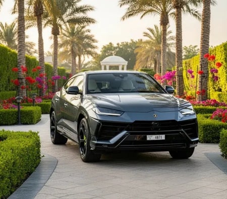 LAMBORGHINI URUS 2023