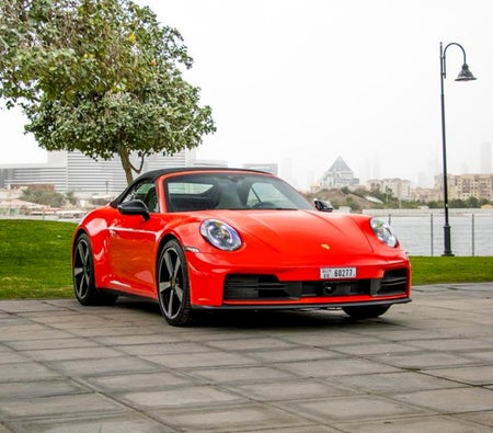 PORSCHE 911 2025