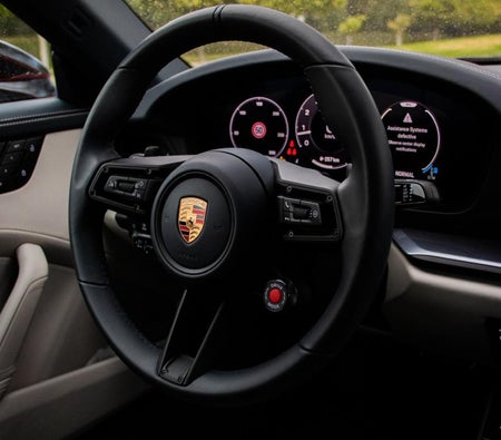 PORSCHE 911 2025