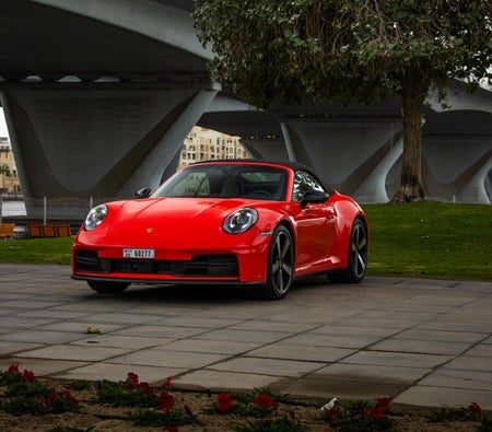 PORSCHE 911 2025