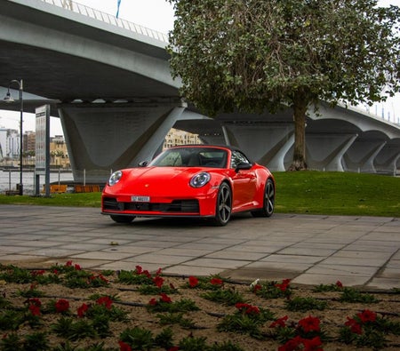 PORSCHE 911 2025