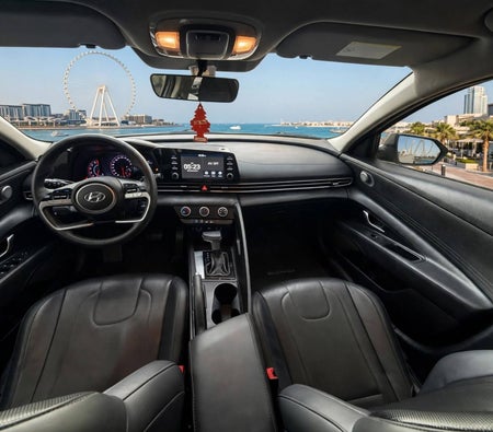 HYUNDAI ELANTRA 2022