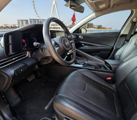 HYUNDAI ELANTRA 2022