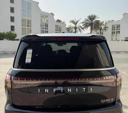 انفينتي QX80 2025