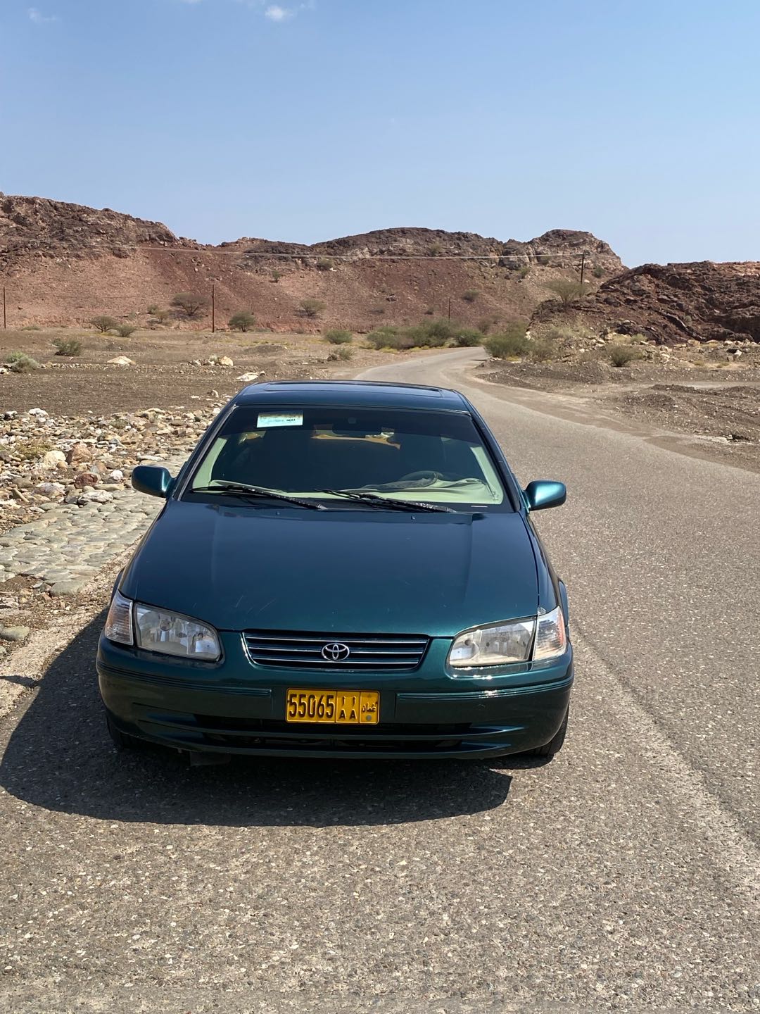Car Image 1997 TOYOTA CAMRY LE