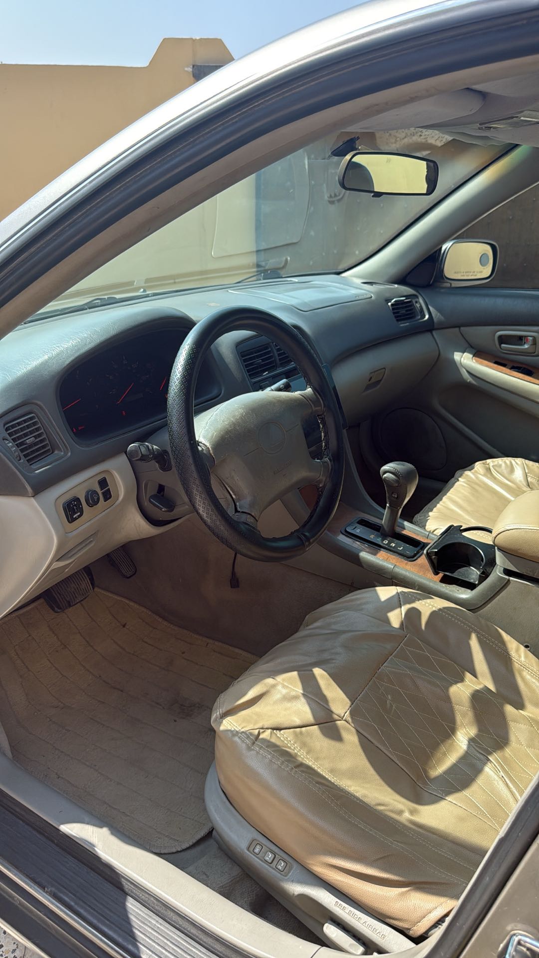 Car Image 1998 LEXUS ES 300
