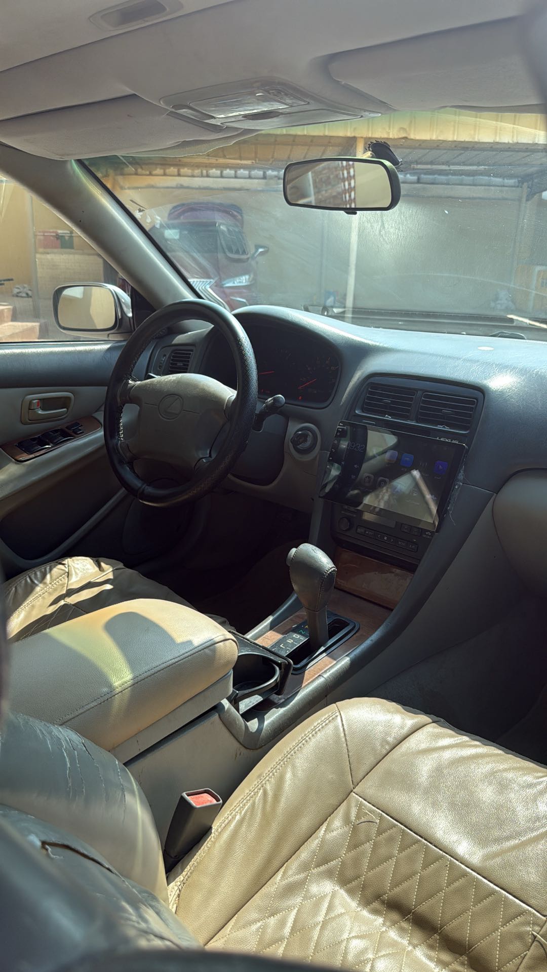 Car Image 1998 LEXUS ES 300