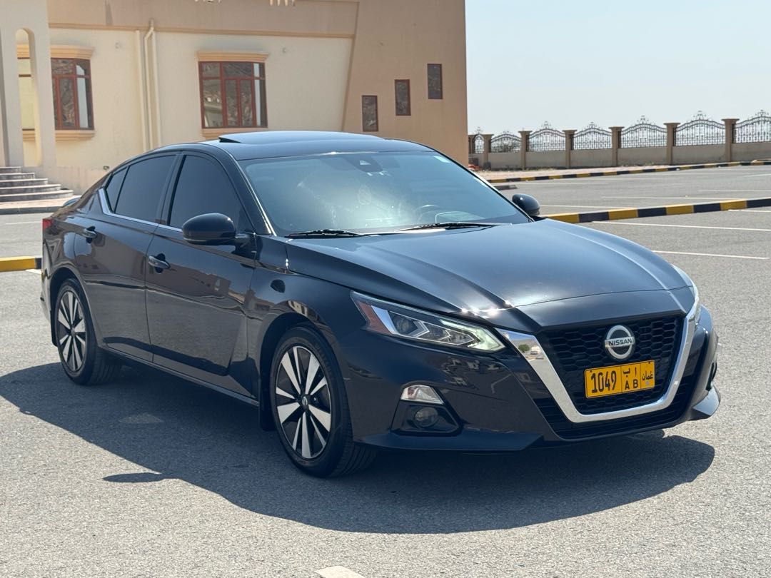 Car Image 2019 NISSAN ALTIMA SL