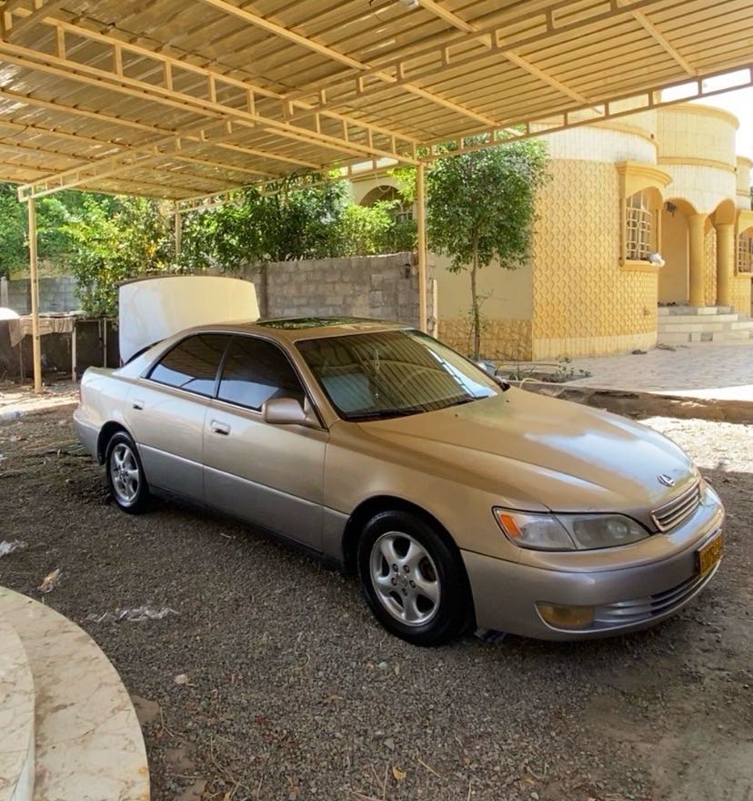 Car Image 1997 LEXUS ES 300
