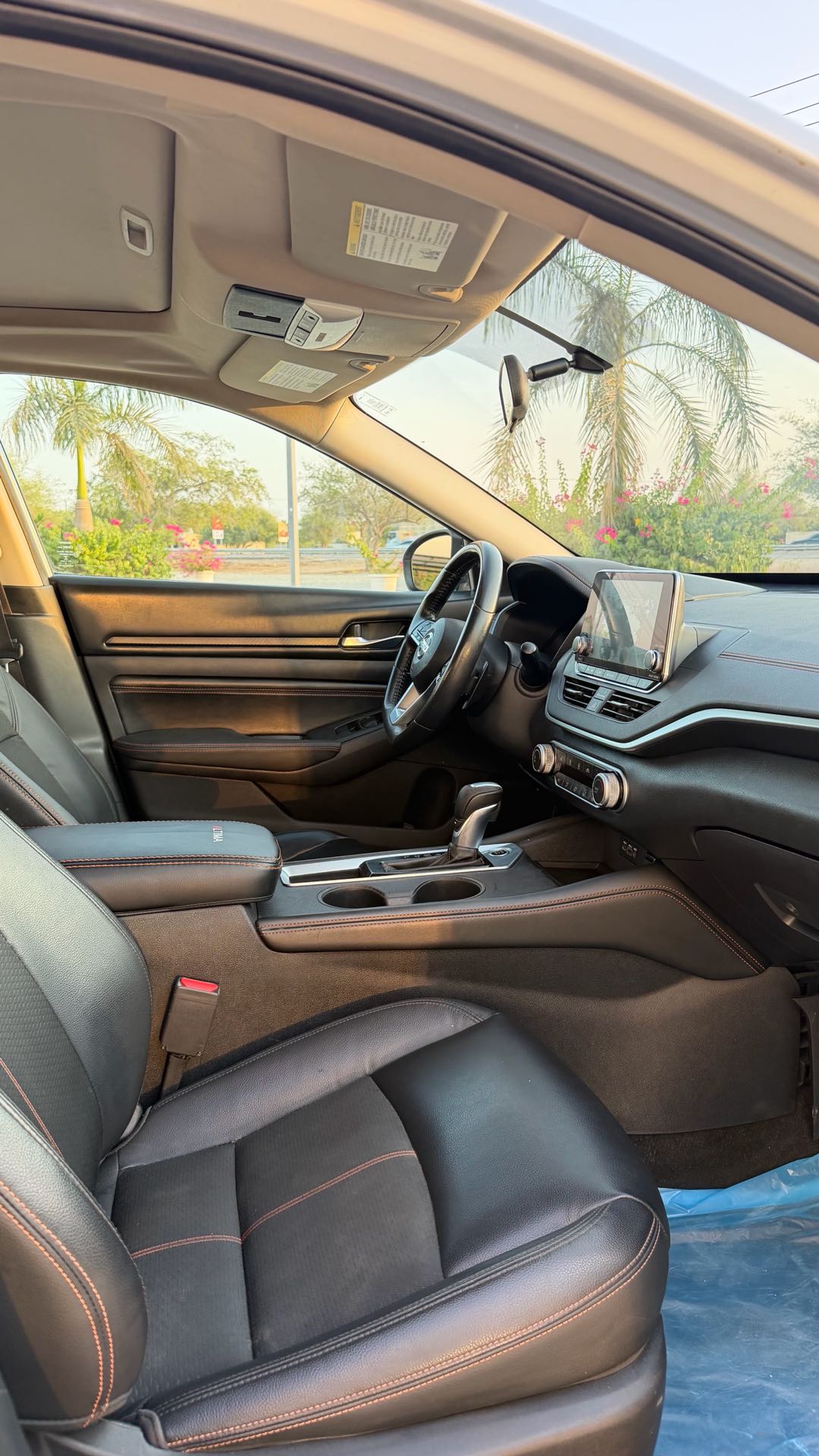 Car Image 2019 NISSAN ALTIMA SR