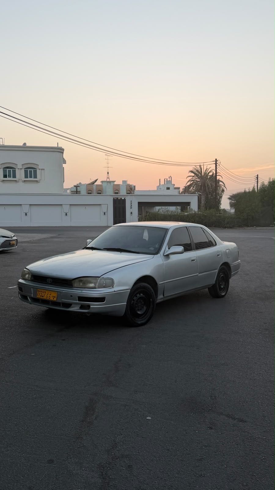 Car Image 1992 TOYOTA CAMRY SE