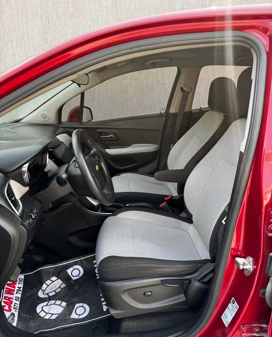 Car Image 2018 CHEVROLET TRAX LS