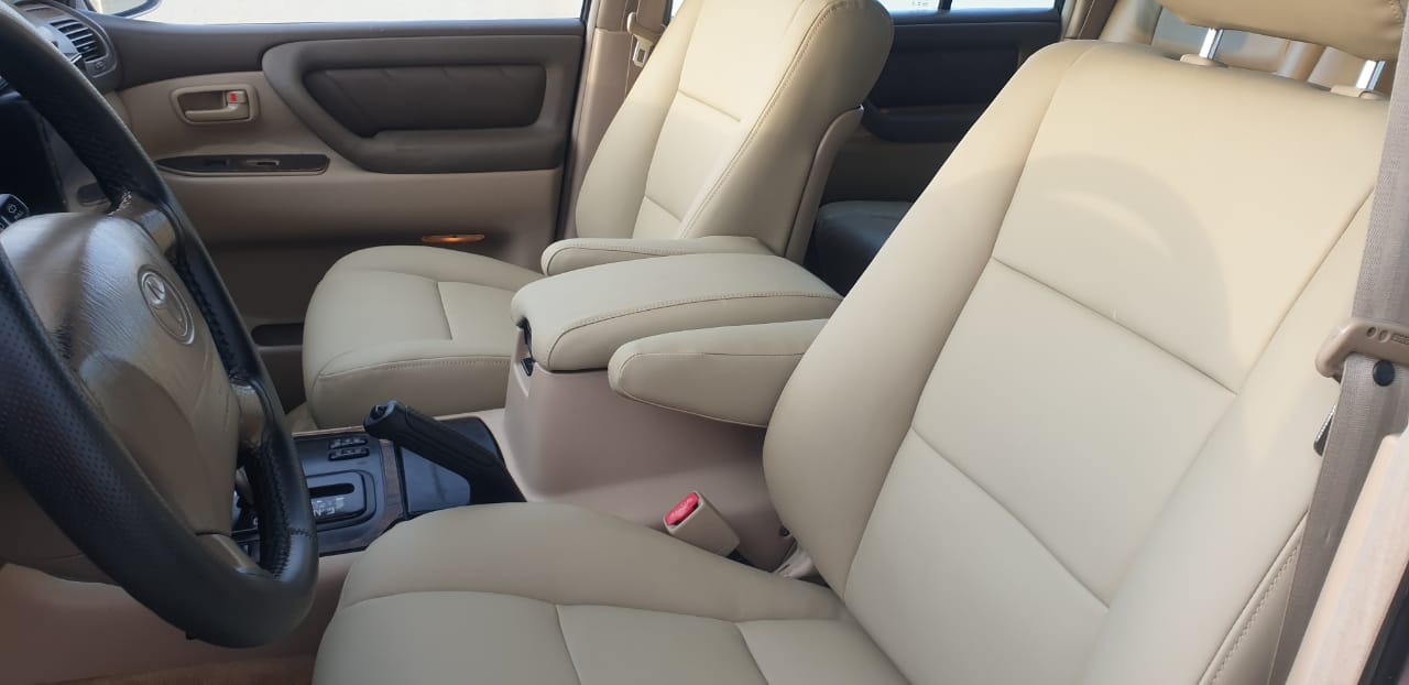 Car Image 1999 TOYOTA LAND CRUISER 
